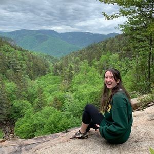 Meet your Posher, Hannah